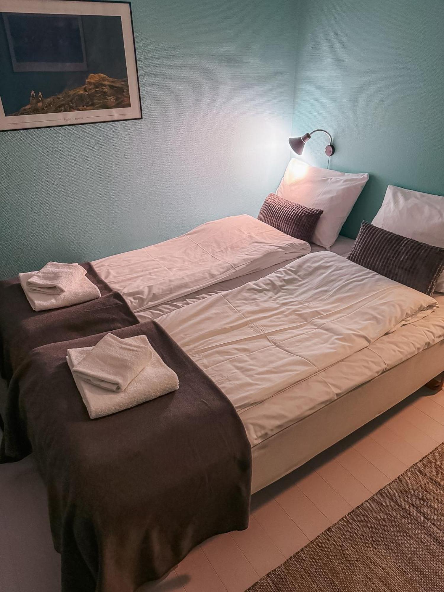 Finnholmen Brygge Henningsvaer Luaran gambar